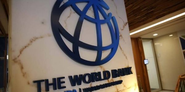 شارل سان برو: رد الفعل الجزائري على تقرير البنك الدولي كيخفي حالة الإفلاس الشاملة
