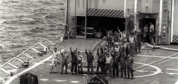 78 عام وهوما يقلبو عليها.. باحثين لقاو بقايا سفينة غرقات فالحرب العالمية الثانية – فيديو