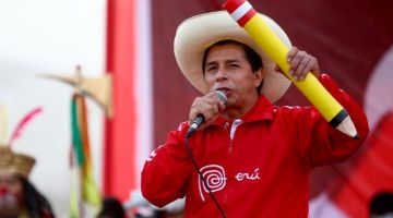 المعارضة فالبيرو منوضاها ضد قرار الرئيس ورافضة الاعتراف بالبوليساريو