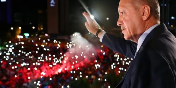 أردوغان علن الفوز ديالو في الانتخابات الرئاسية.. حصل على 52.87% من أصوات الناخبين مقابل 47,13 لمنافسه أوغلو