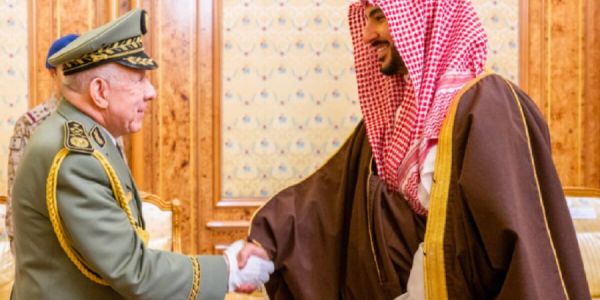 شنقريحة خلق أزمة دبلوماسية مكلفة للجزاير مع السعودية برفضو دعوة لأداء العمرة
